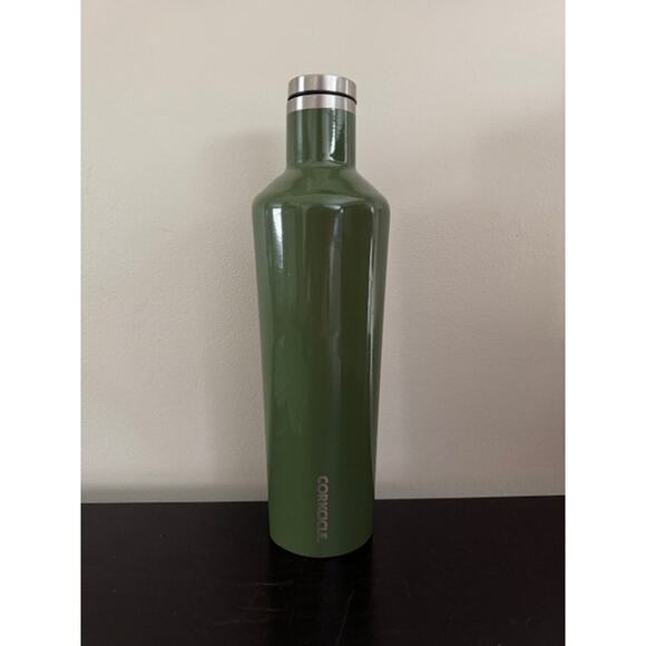 Corkcicle Other - Corkcicle Canteen 25 oz Army Green Triple Wall Insulated Wine Water Bottle